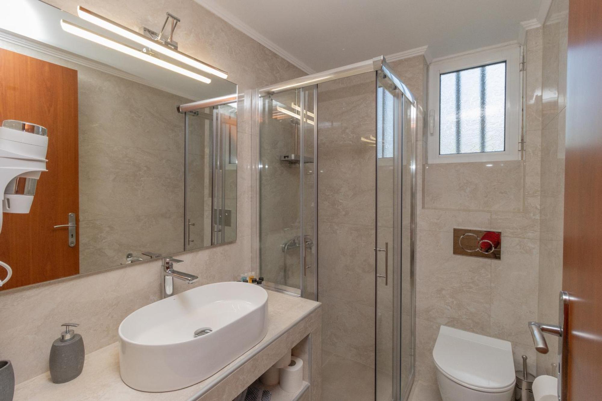 Apartment Lagouvardos Marathopoli
